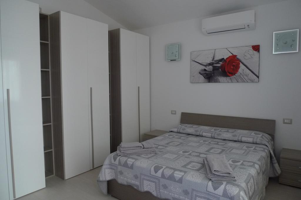 Villaggio Est Affittacamere San Teodoro  Exterior foto