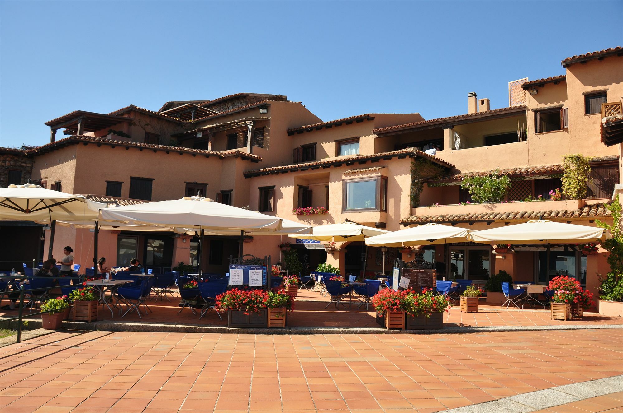 Villaggio Est Affittacamere San Teodoro  Exterior foto